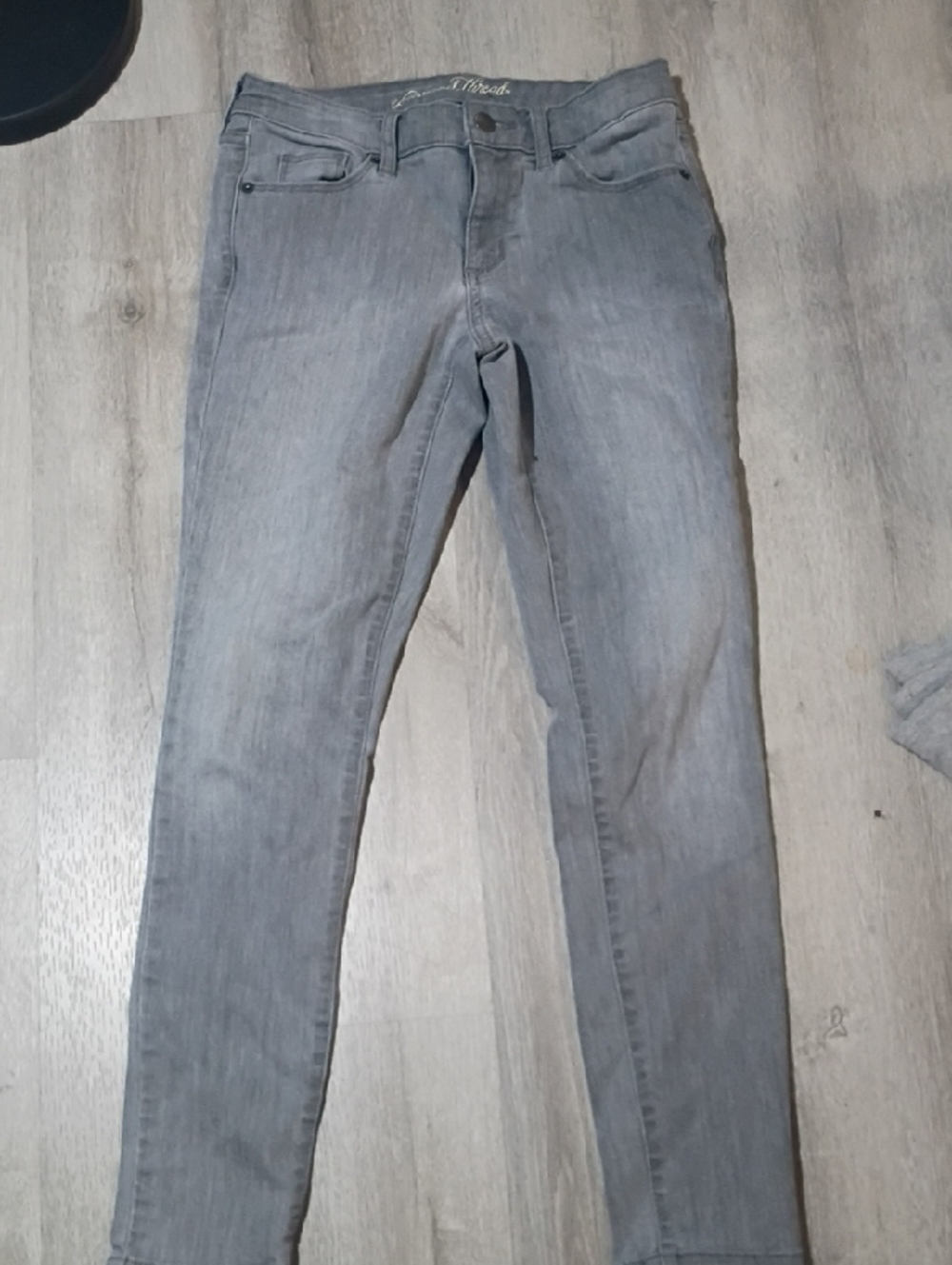 Universal Thread Gray High-Rise Skinny Jeans